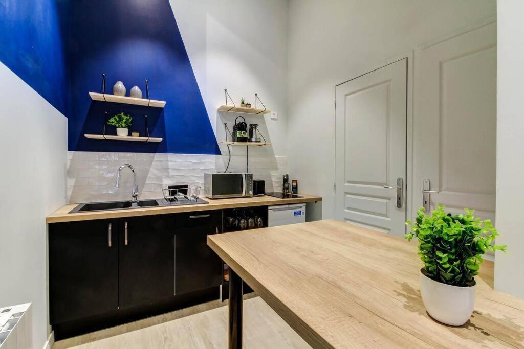 Le Berlier 60M2 + Cour Privee - Centre Historique Apartman Dijon Kültér fotó
