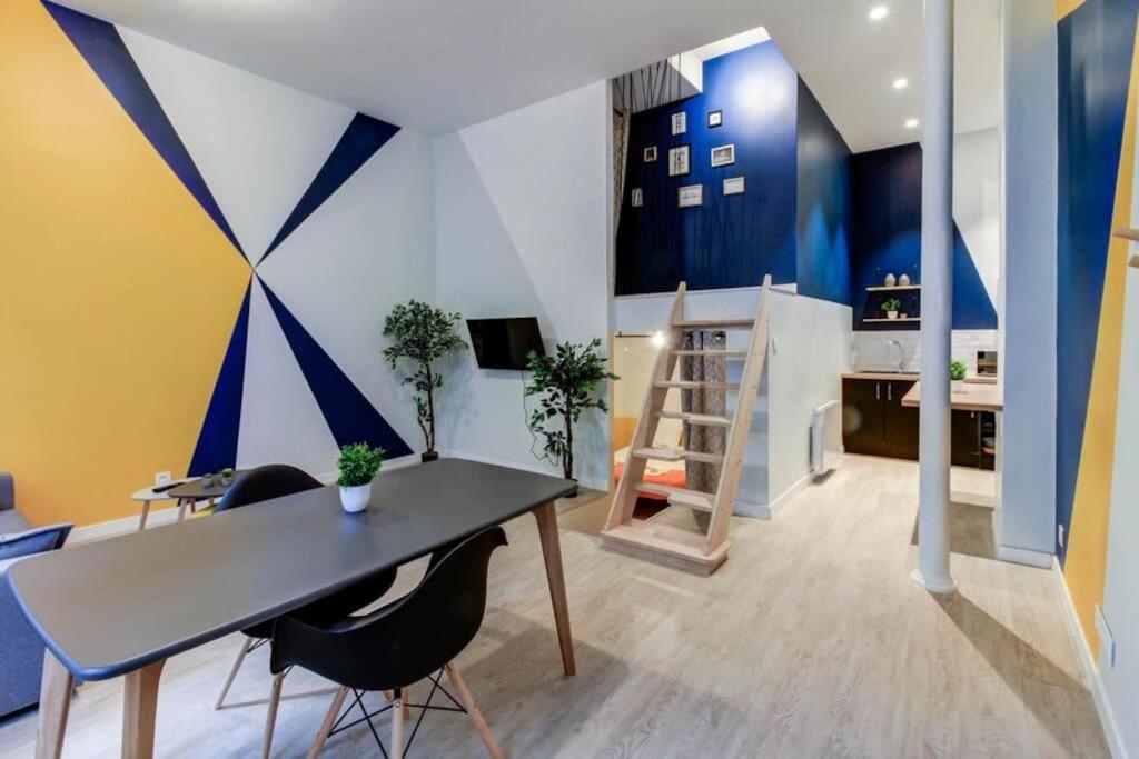 Le Berlier 60M2 + Cour Privee - Centre Historique Apartman Dijon Kültér fotó